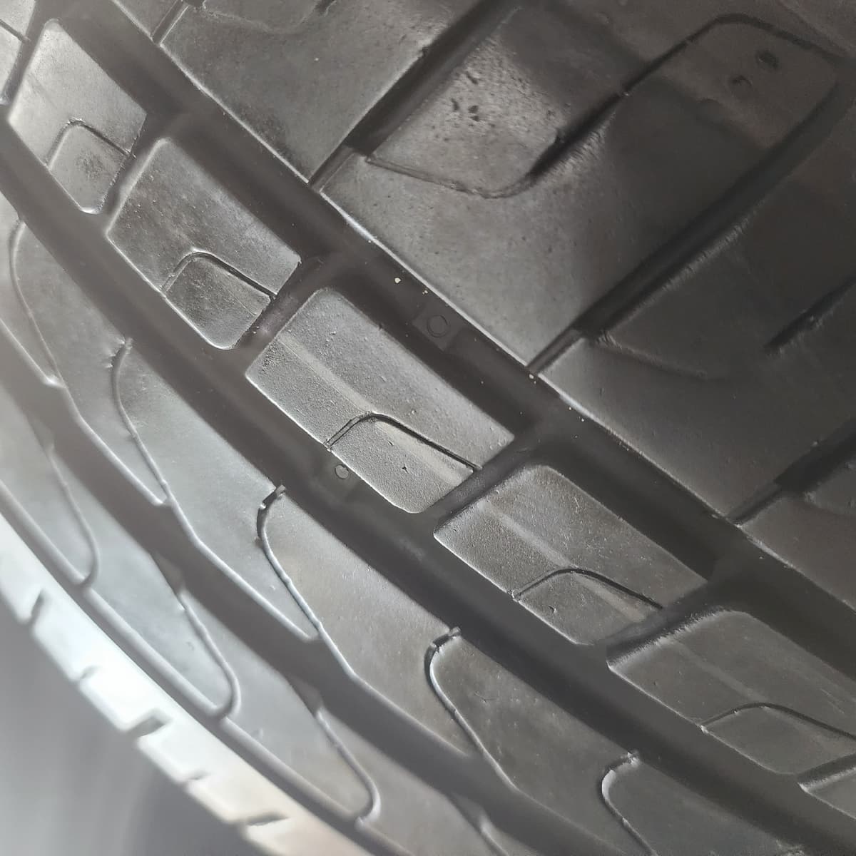 PIRELLI P7