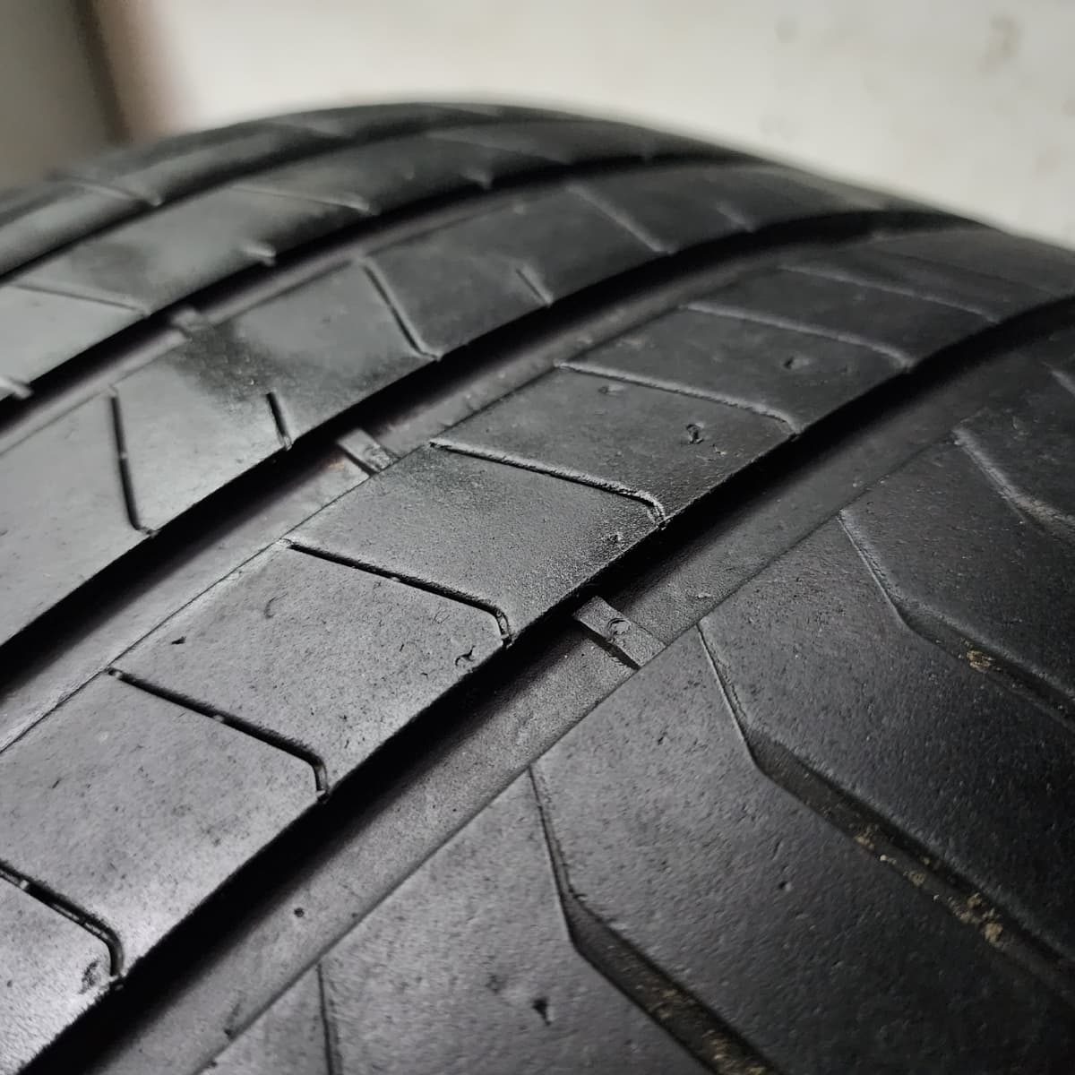 PIRELLI PZ4 305/30/20 外匯落地胎
