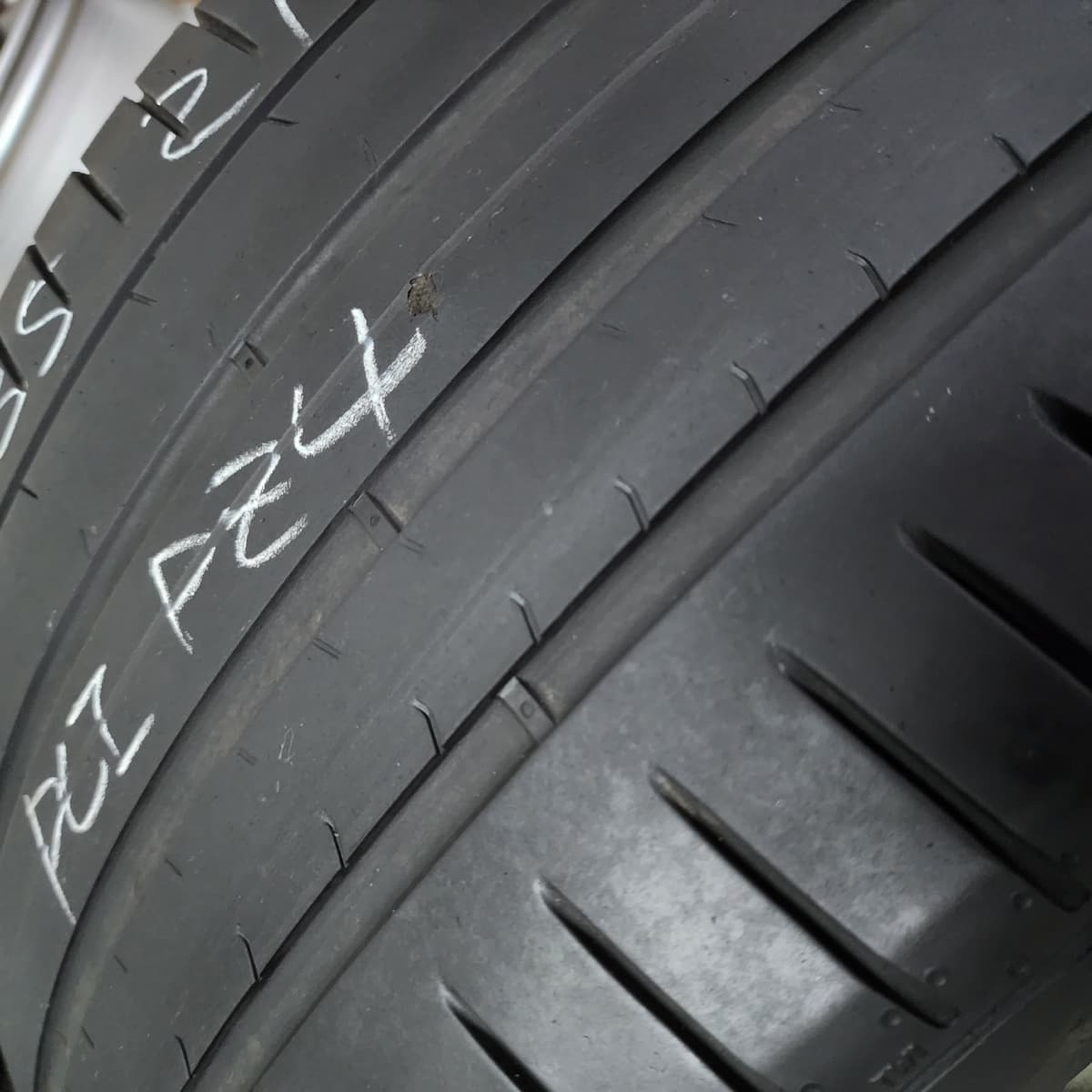 PIRELLI PZ4