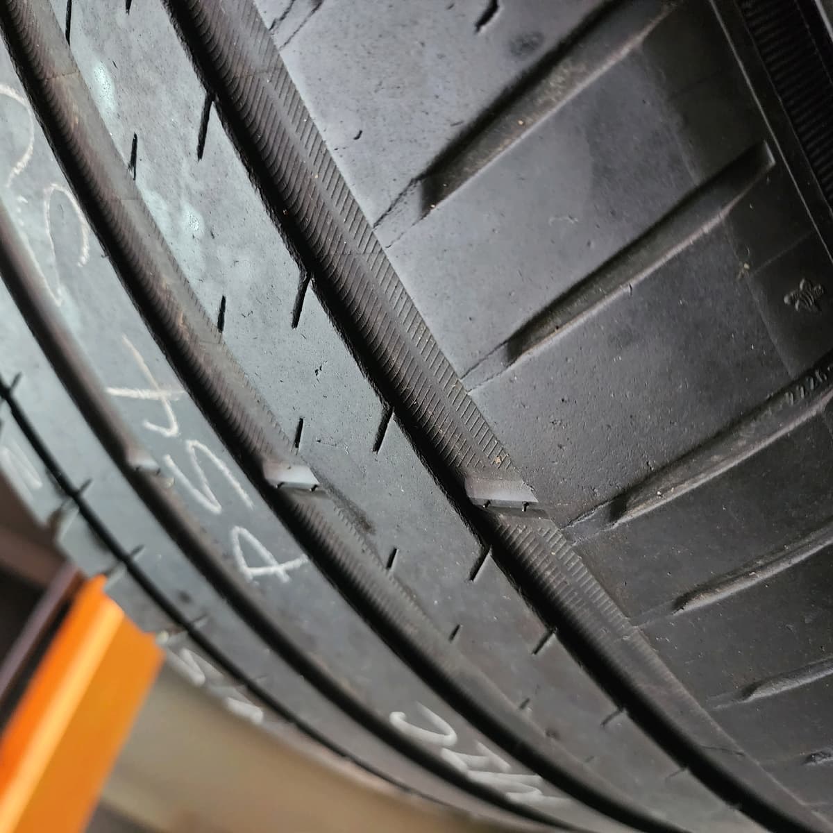 MICHELIN PS4 SUV 305/40/20 外匯落地胎