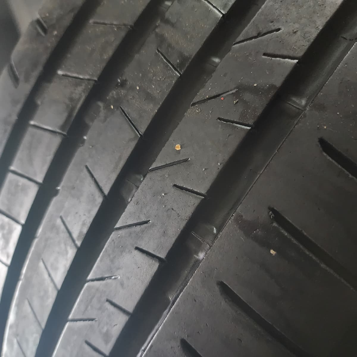 BRIDGESTONE ALENZA 001