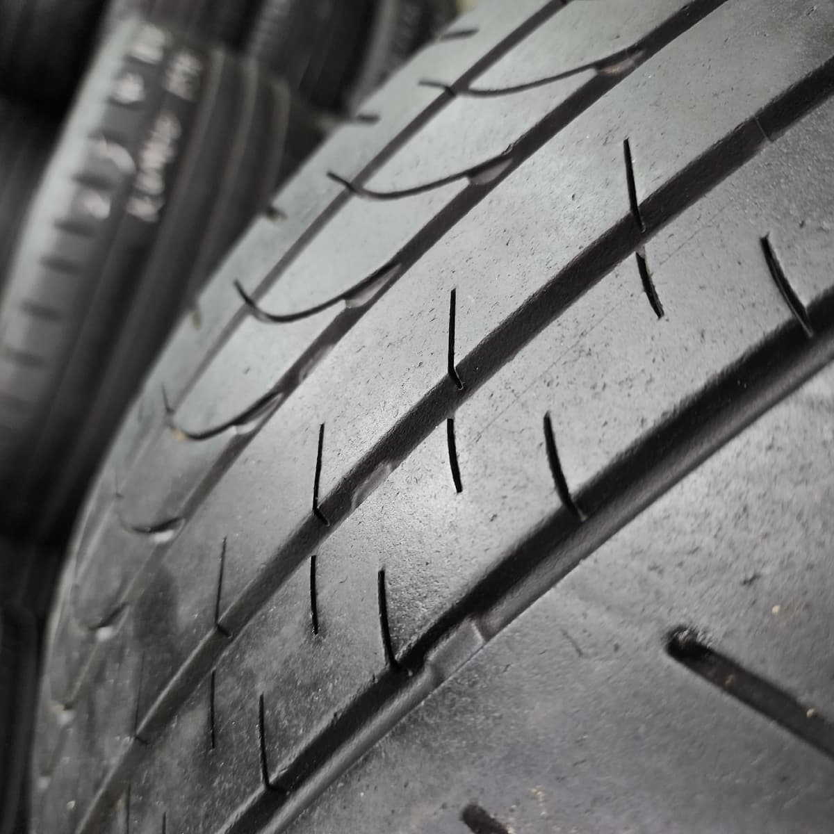 BRIDGESTONE ALENZA H/L 33 235/55/20 外匯落地胎
