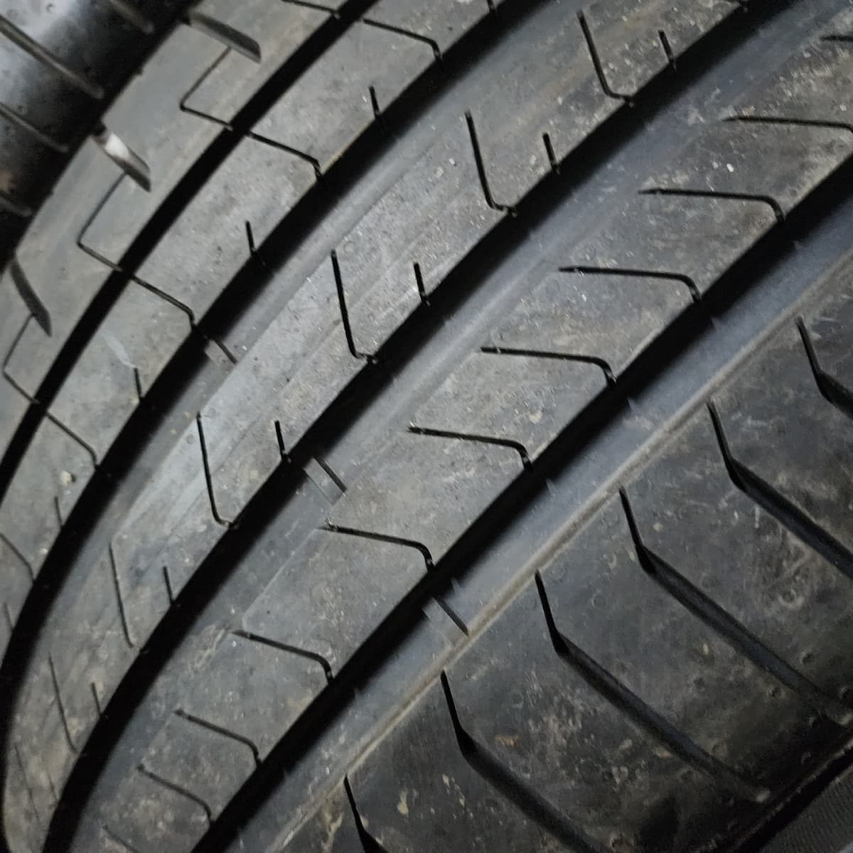 PIRELLI PZ4 275/35/21 外匯落地胎