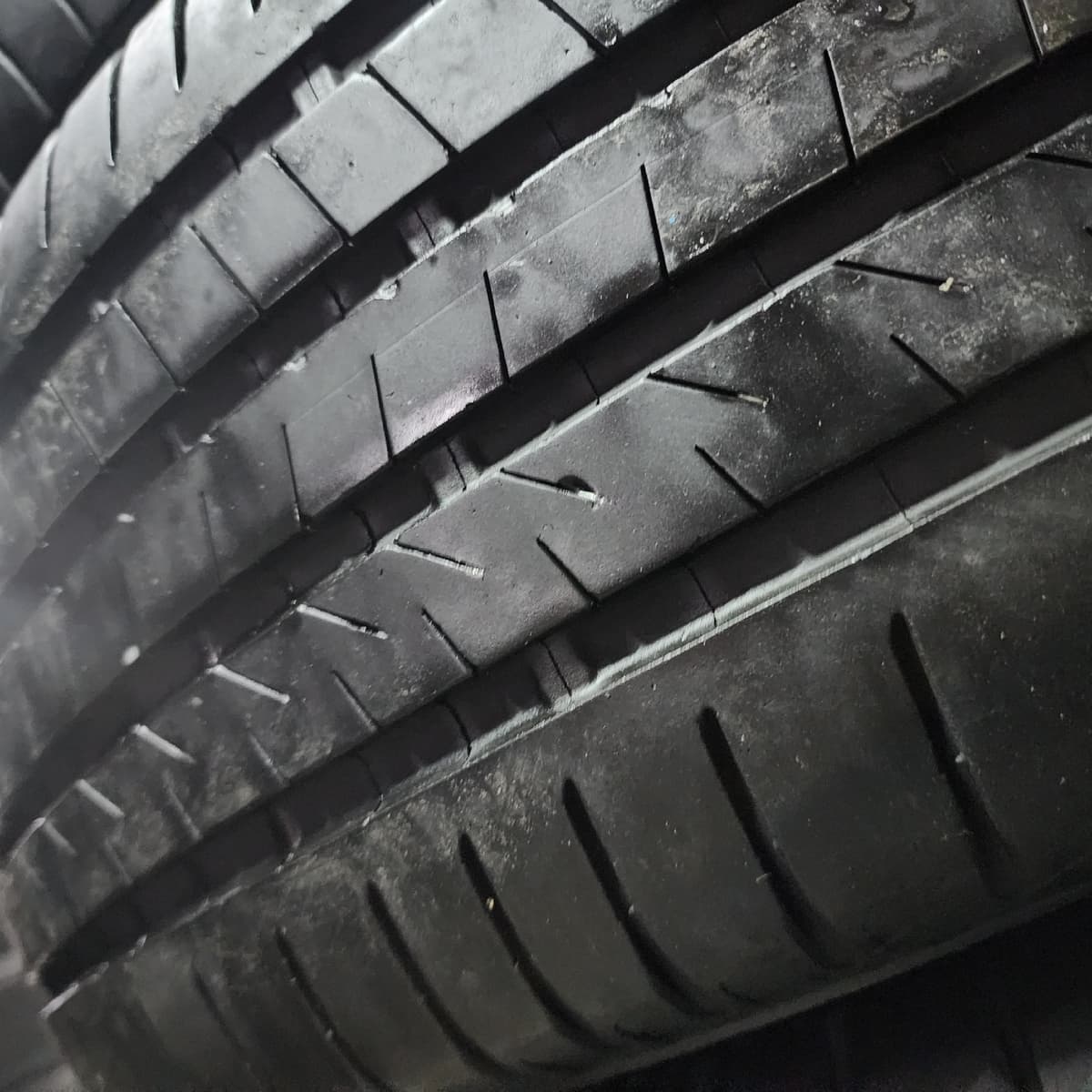 BRIDGESTONE ALENZA 001