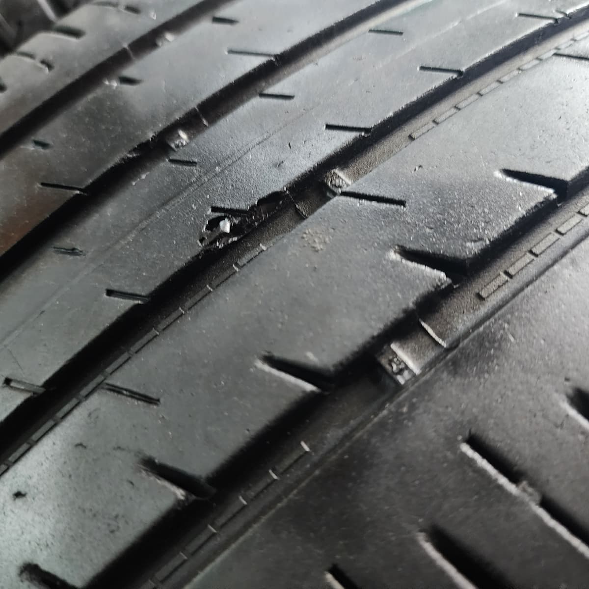 GOODYEAR GRIP 235/60/18 外匯落地胎