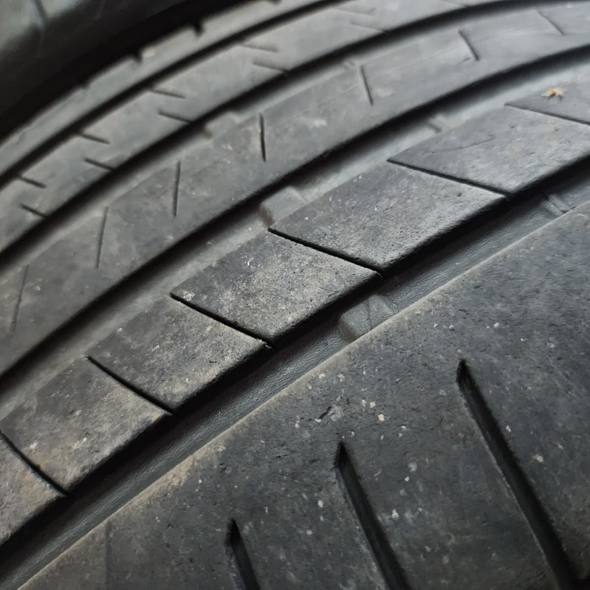 BRIDGESTONE ALENZA 001