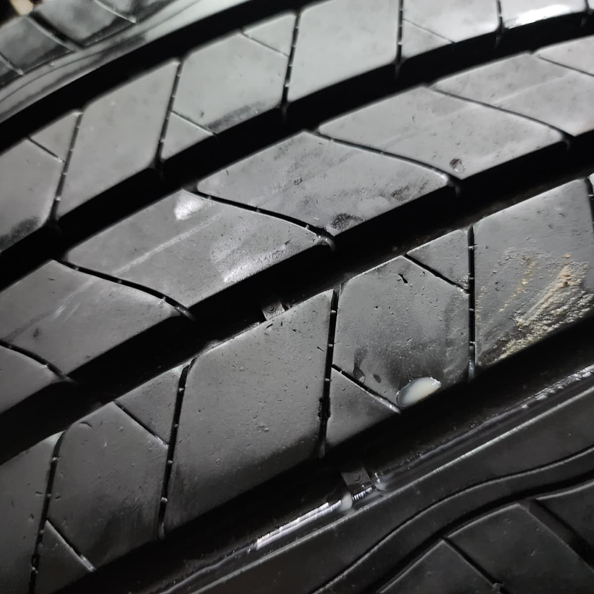 GOODYEAR ASSURANCE MAXGUARD