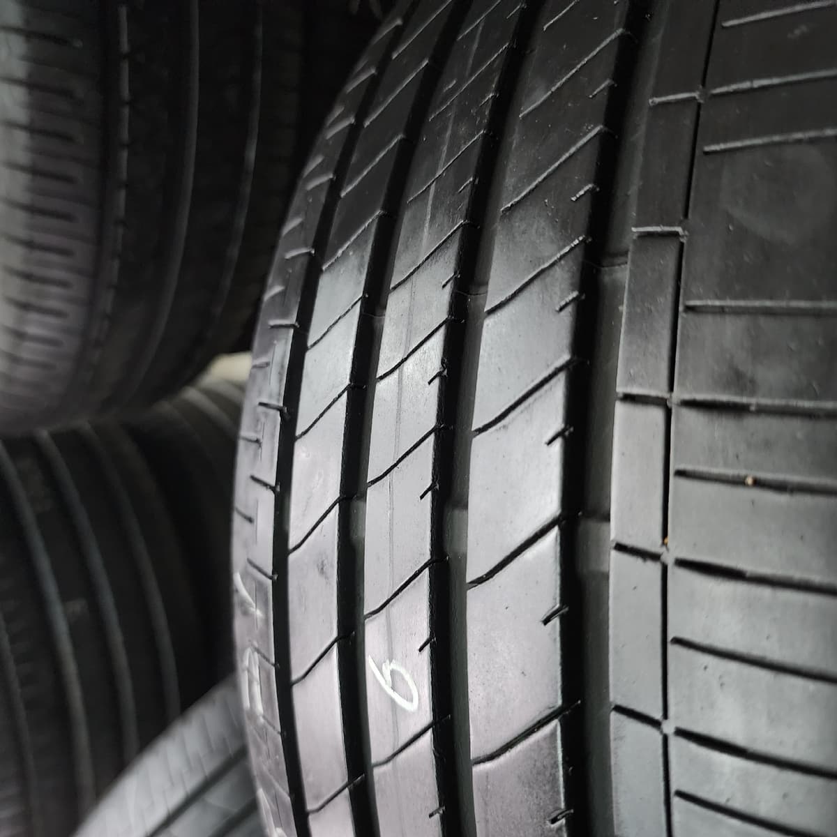 BRIDGESTONE T005 215/45/18 外匯落地胎