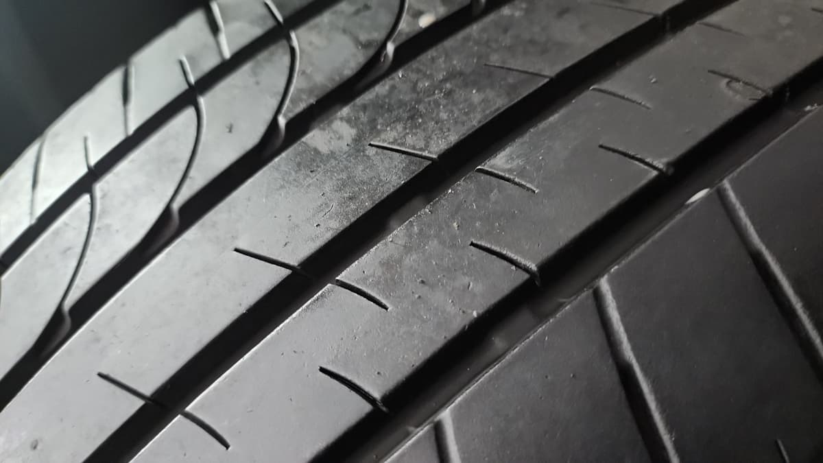 BRIDGESTONE ALENZA H/L 33