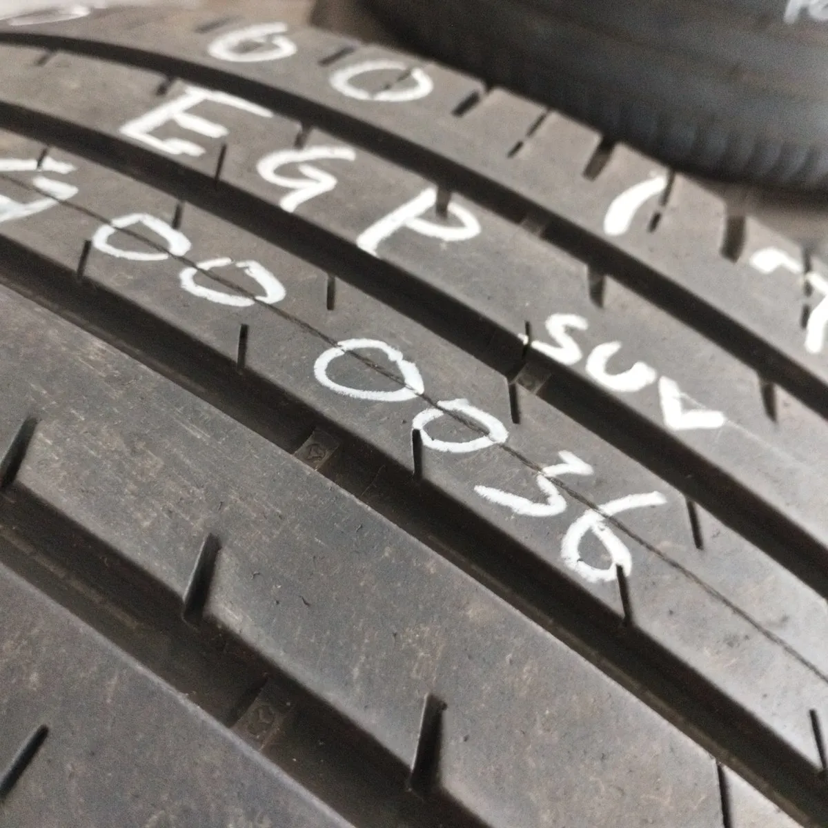 GOODYEAR EFG Performance SUV