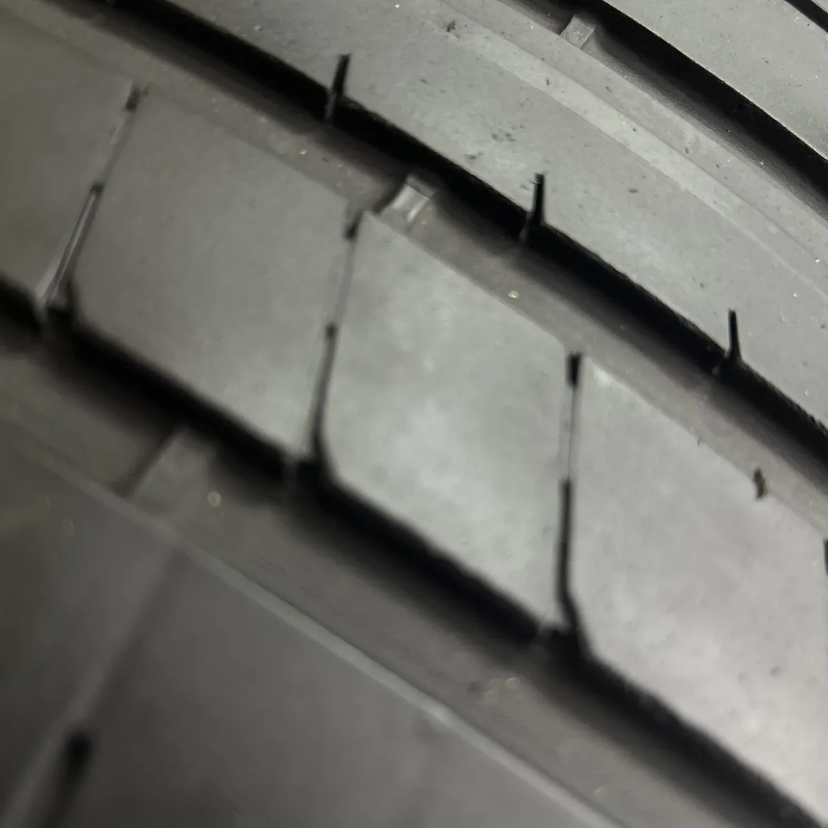 GOODYEAR F1A6 225/45/18 外匯落地胎