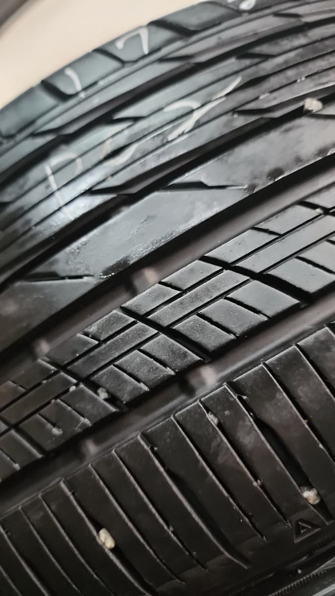 TOYO TIRES PROXES CF2