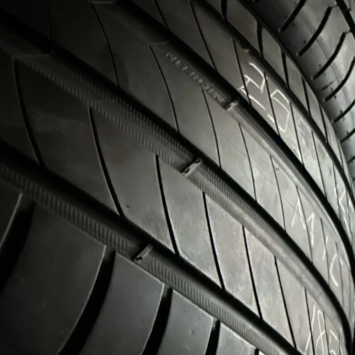 MICHELIN PRIMACY 4 255/45/18 外匯落地胎