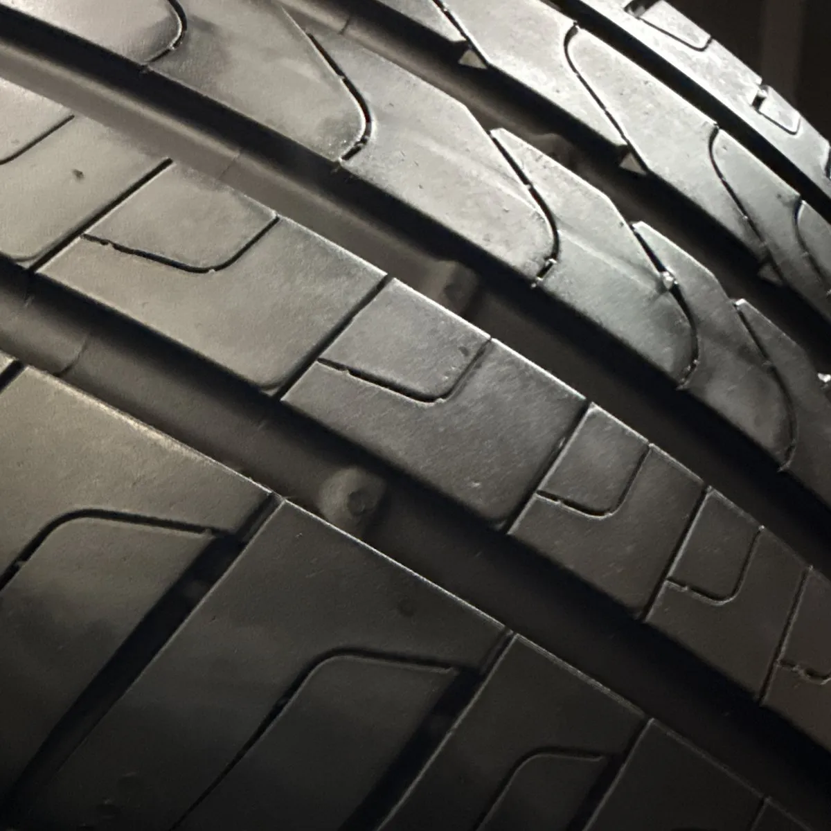 PIRELLI VERDE 235/60/18 外匯落地胎