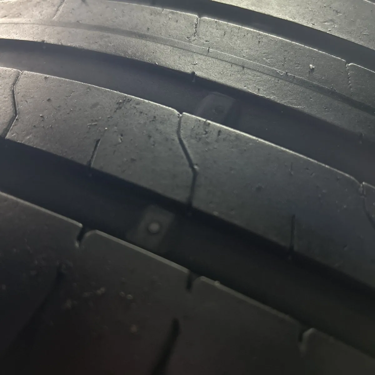 CONTINENTAL SC7 235/35/19 外匯落地胎