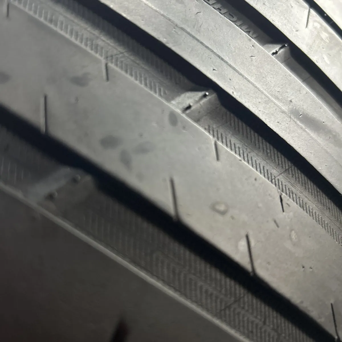 MICHELIN PS4 SUV 235/50/19 外匯落地胎