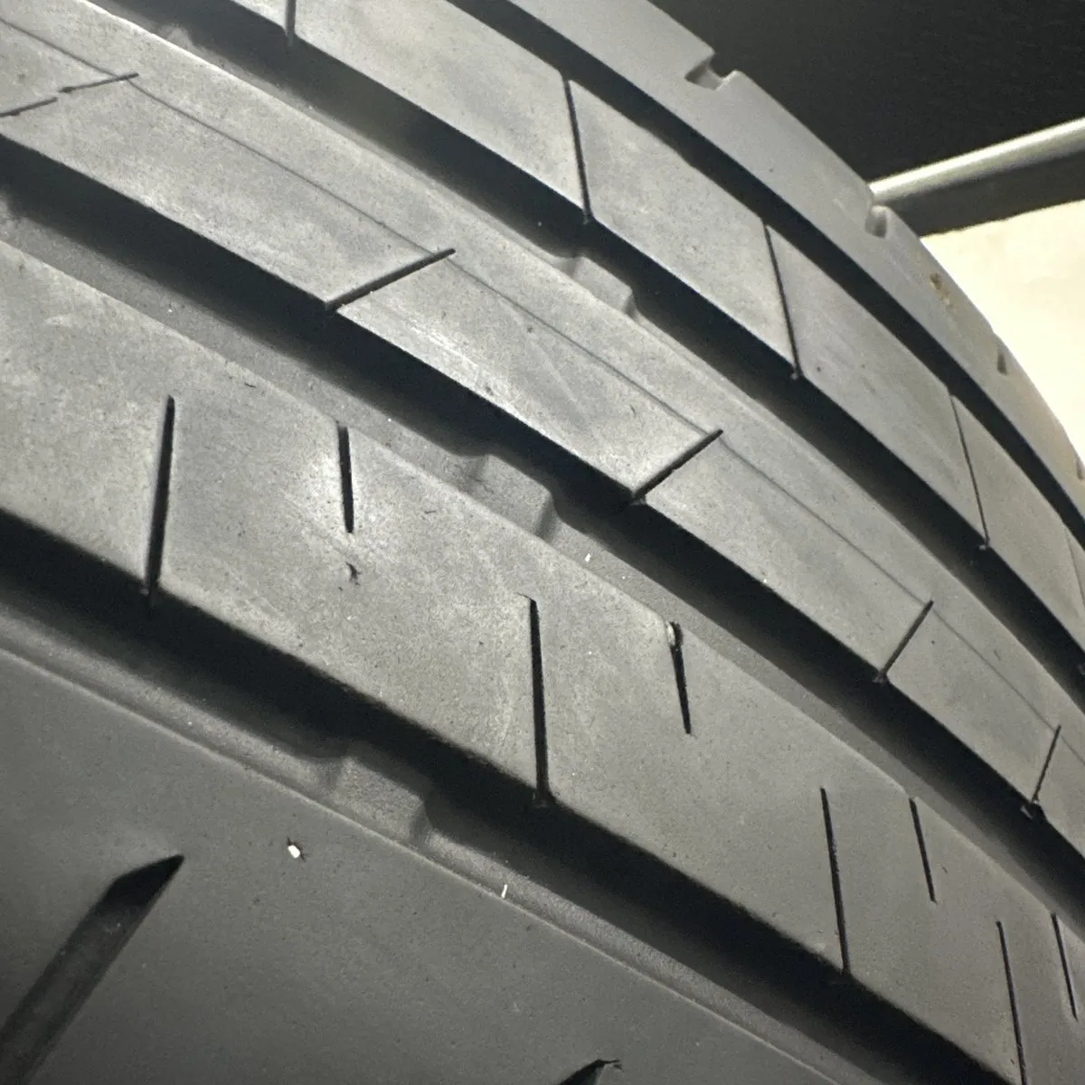 BRIDGESTONE ALENZA 001
