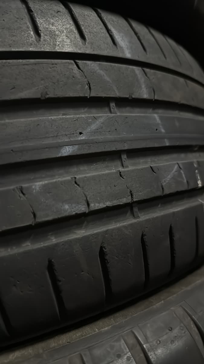 PIRELLI PZ4 235/50/19 外匯落地胎