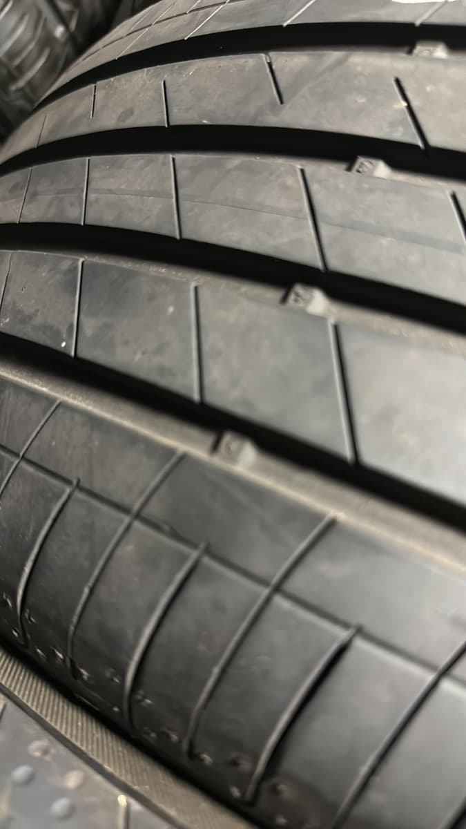 GOODYEAR EGP 215/50/18 外匯落地胎