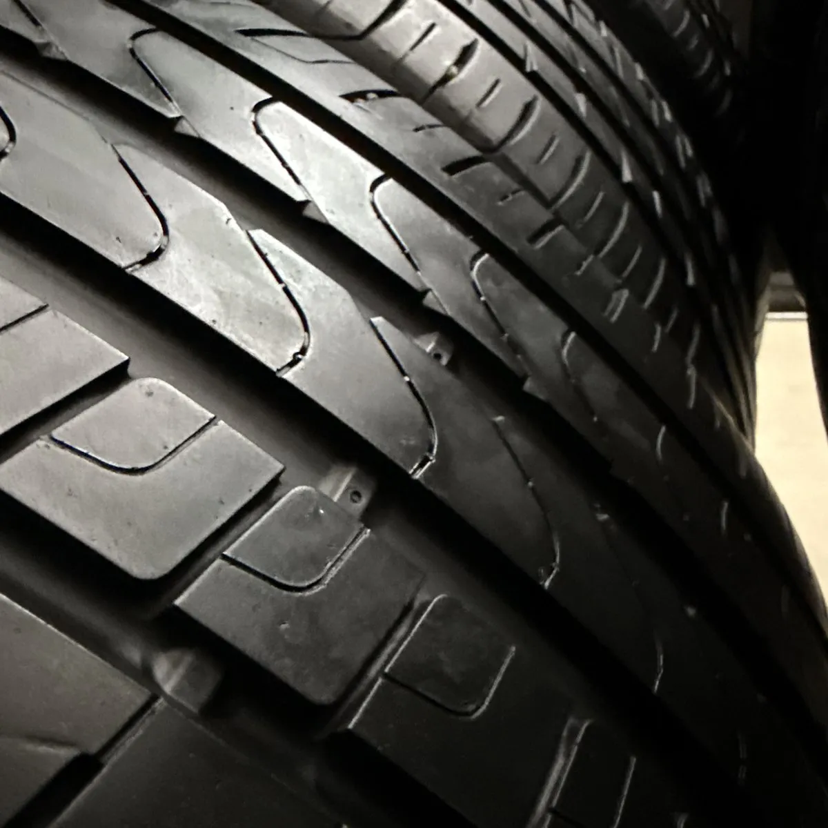 PIRELLI VERDE 255/50/19 外匯落地胎