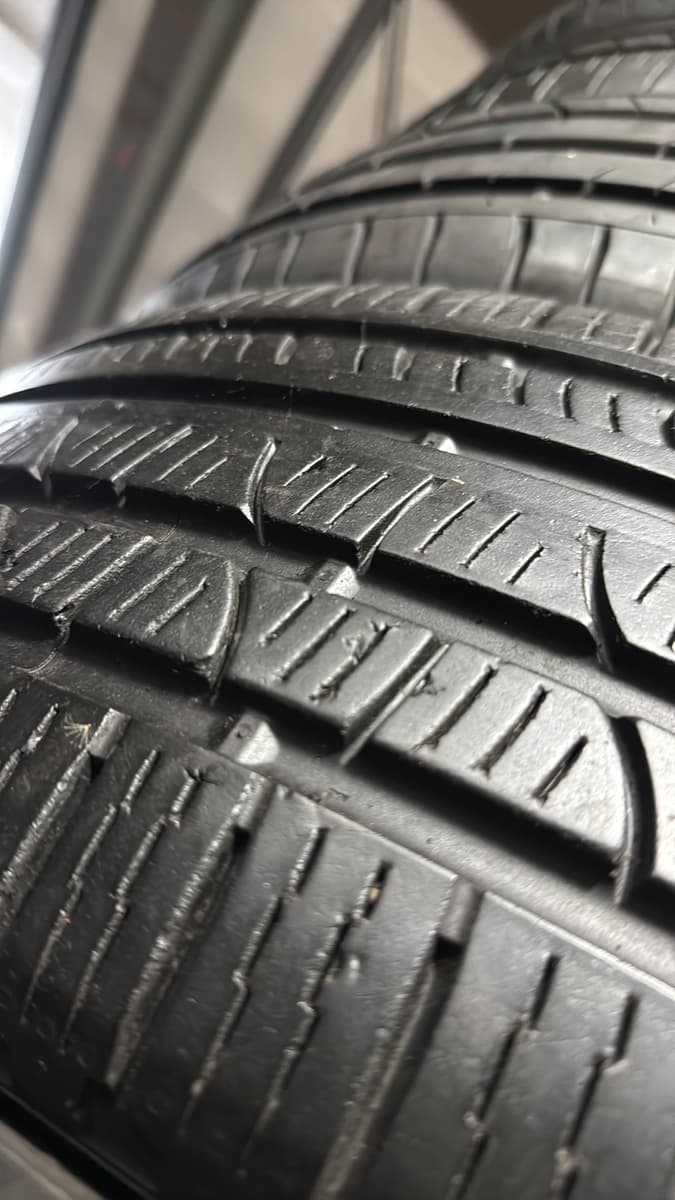 PIRELLI VERDE 235/60/18 外匯落地胎