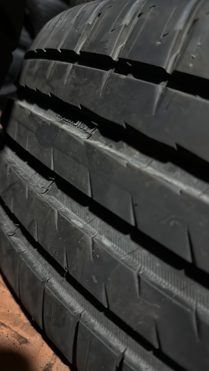 MICHELIN PS4 SUV 235/60/18 外匯落地胎