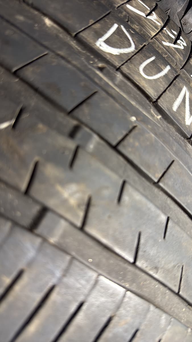 DUNLOP VE304 235/40/19 外匯落地胎