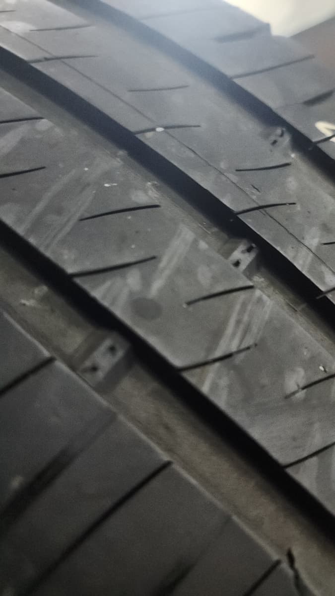 MICHELIN SAVER 4