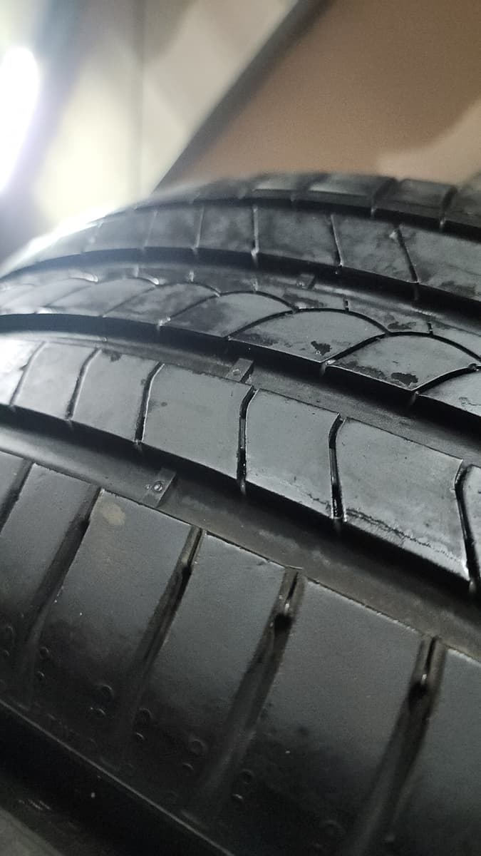 PIRELLI ROSSO