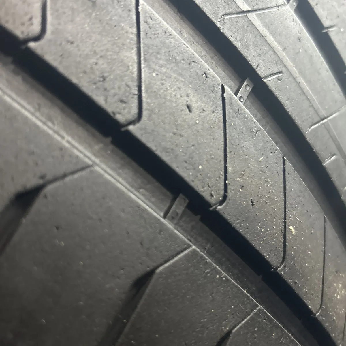 PIRELLI PZ4 315/40/21 外匯落地胎
