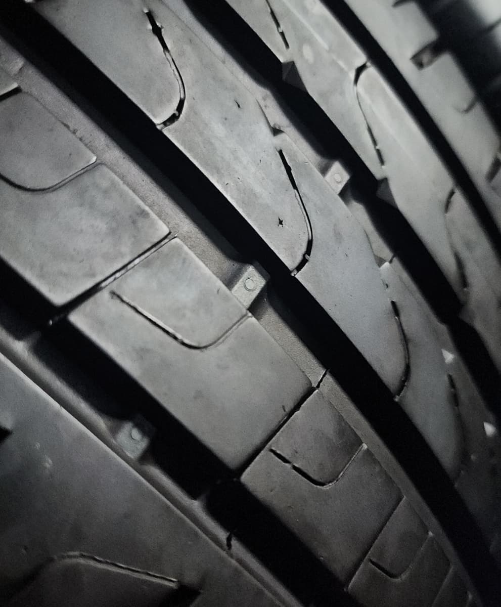 PIRELLI P7