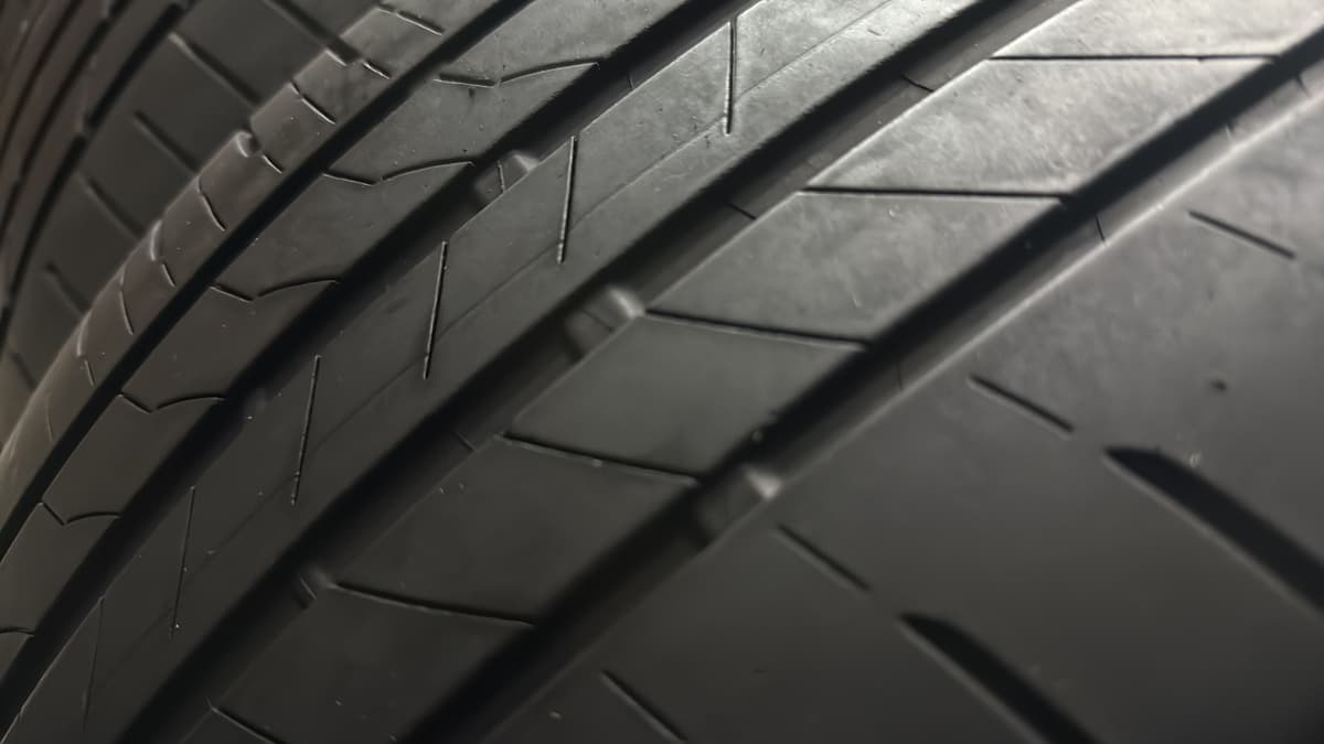 BRIDGESTONE ALENZA 001