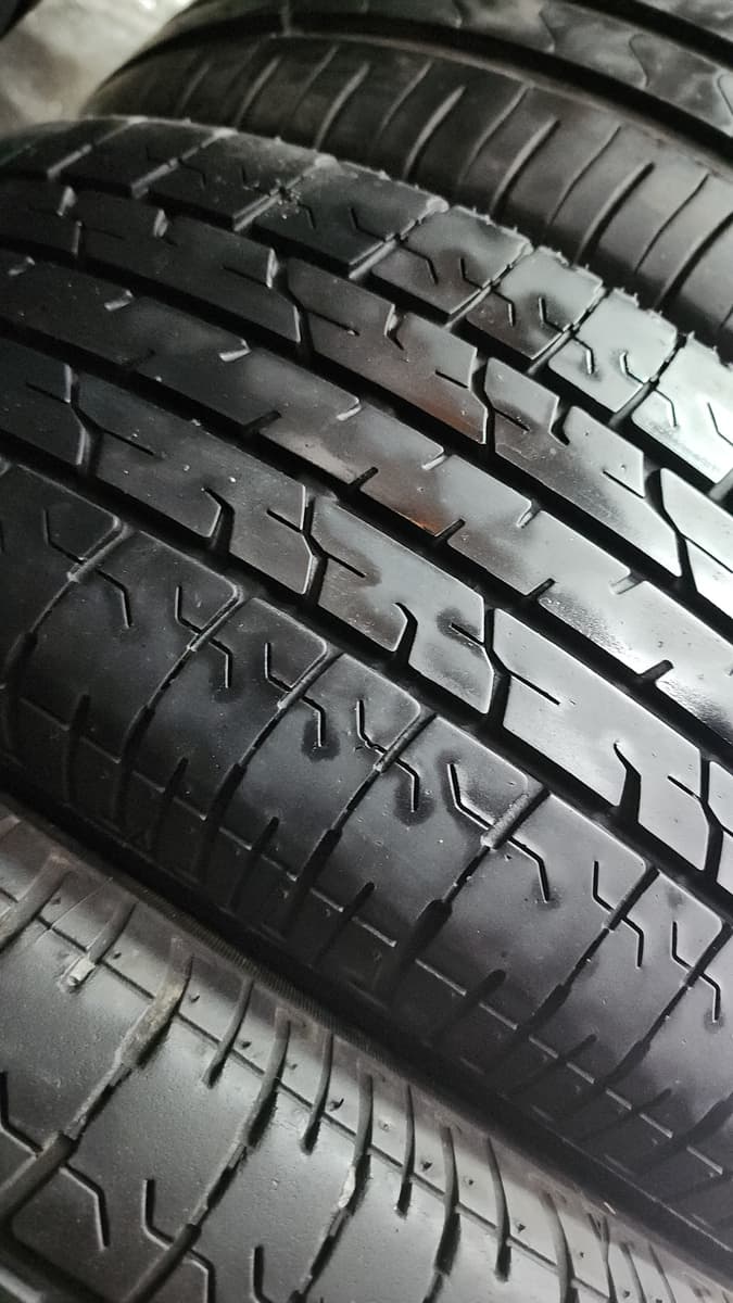 BRIDGESTONE B390