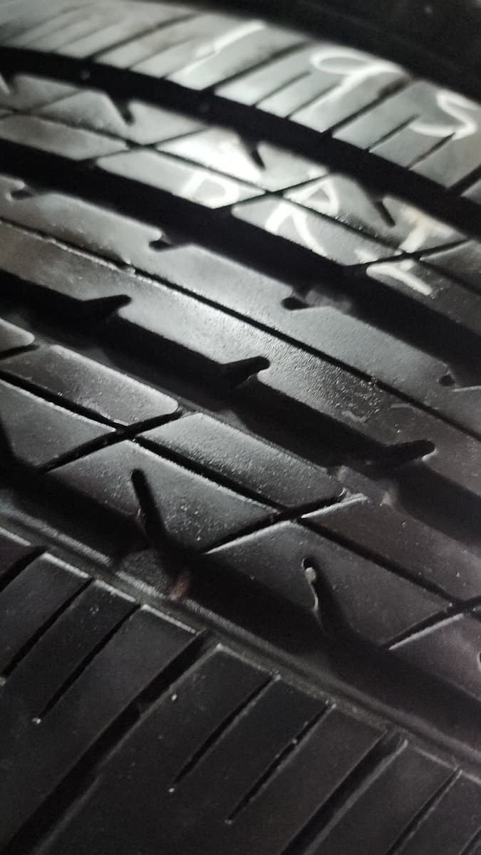 BRIDGESTONE ER33