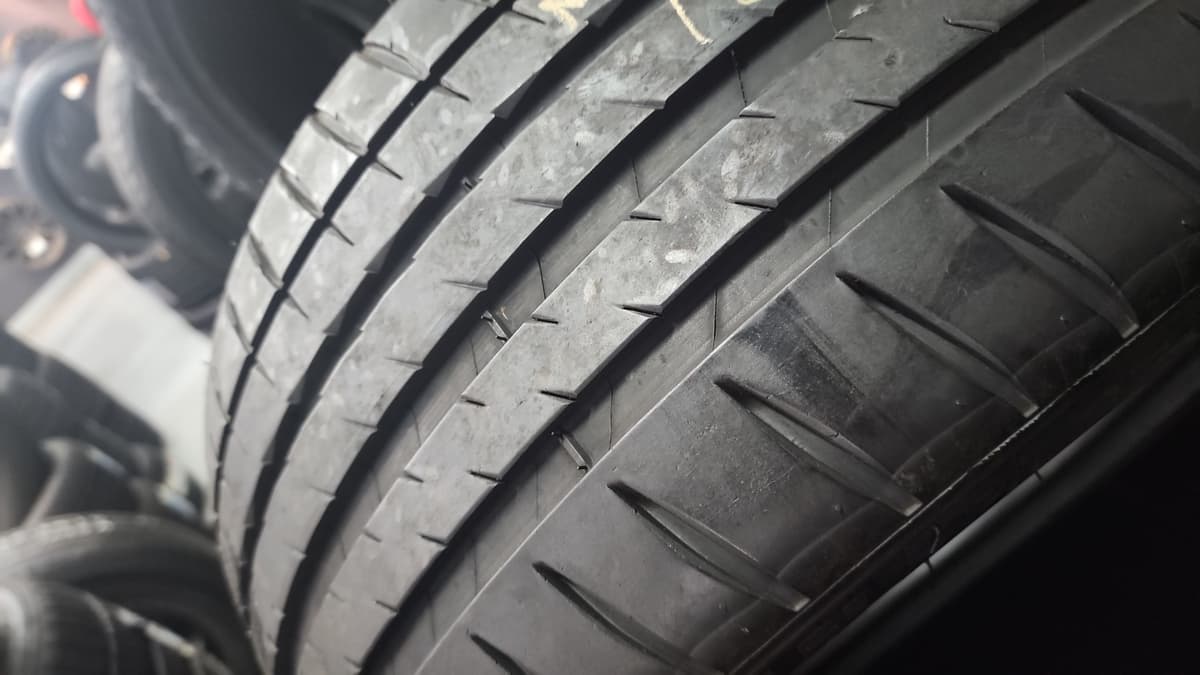 MICHELIN PS4 235/40/18 外匯落地胎