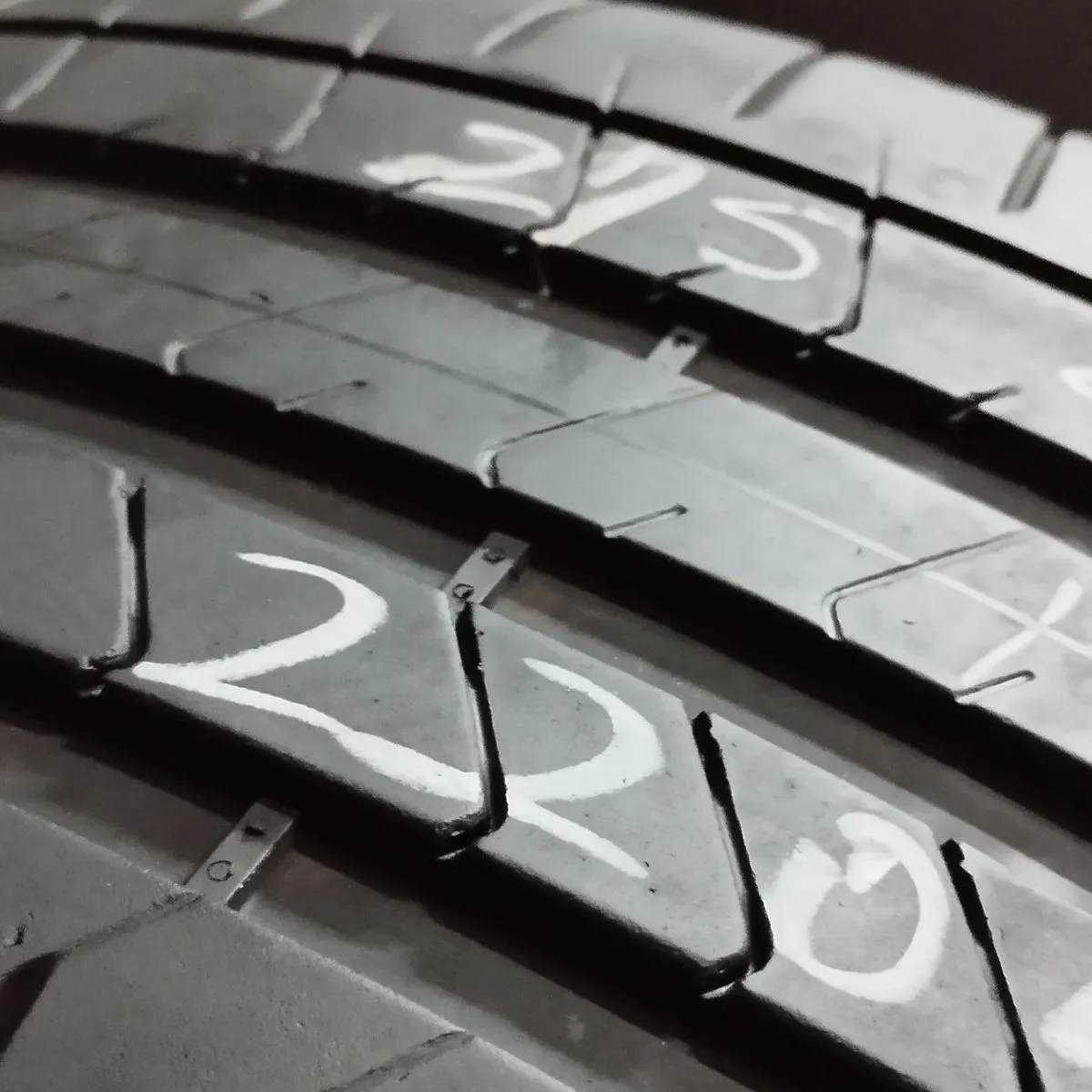 PIRELLI P ZERO(PZ4)