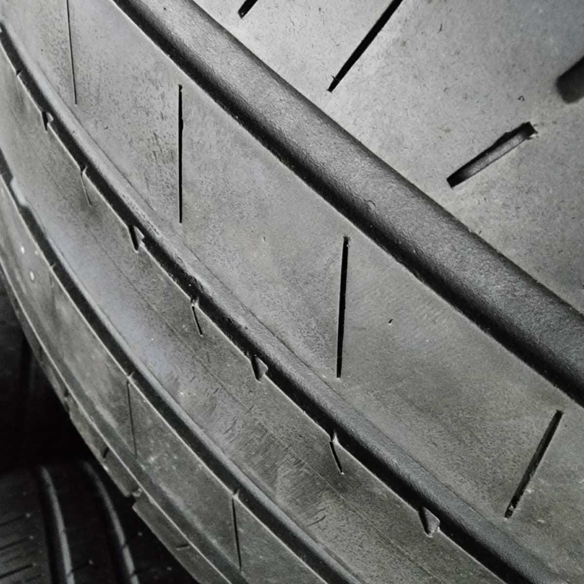 BRIDGESTONE T005 225/45/19 外匯落地胎
