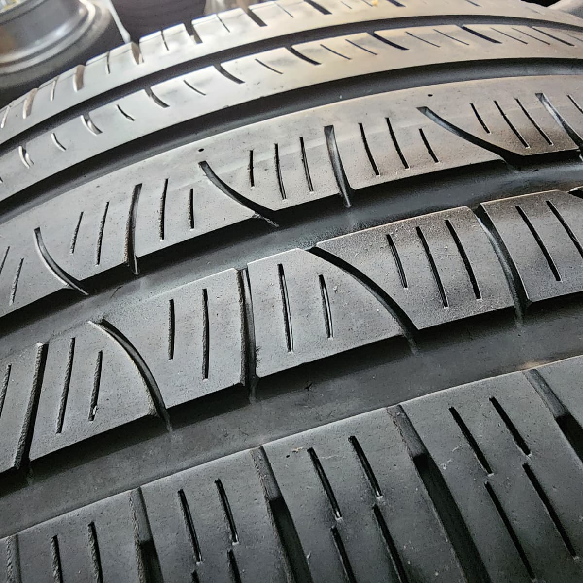 PIRELLI VERDE 305/40/20 外匯落地胎