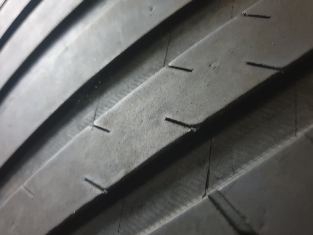MICHELIN PS4 SUV 295/40/21 外匯落地胎