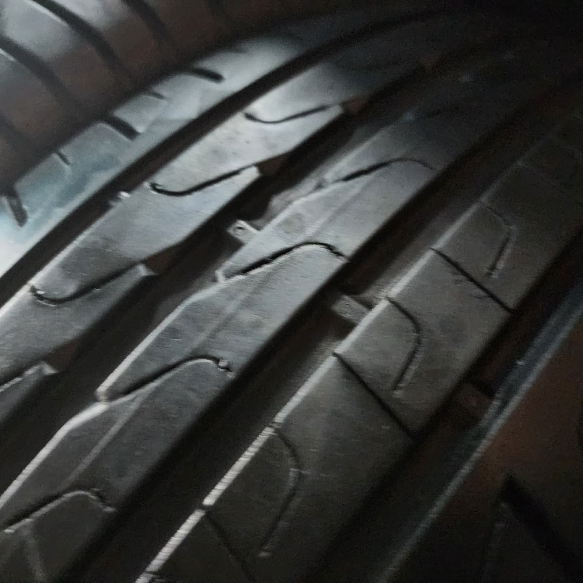 PIRELLI P7