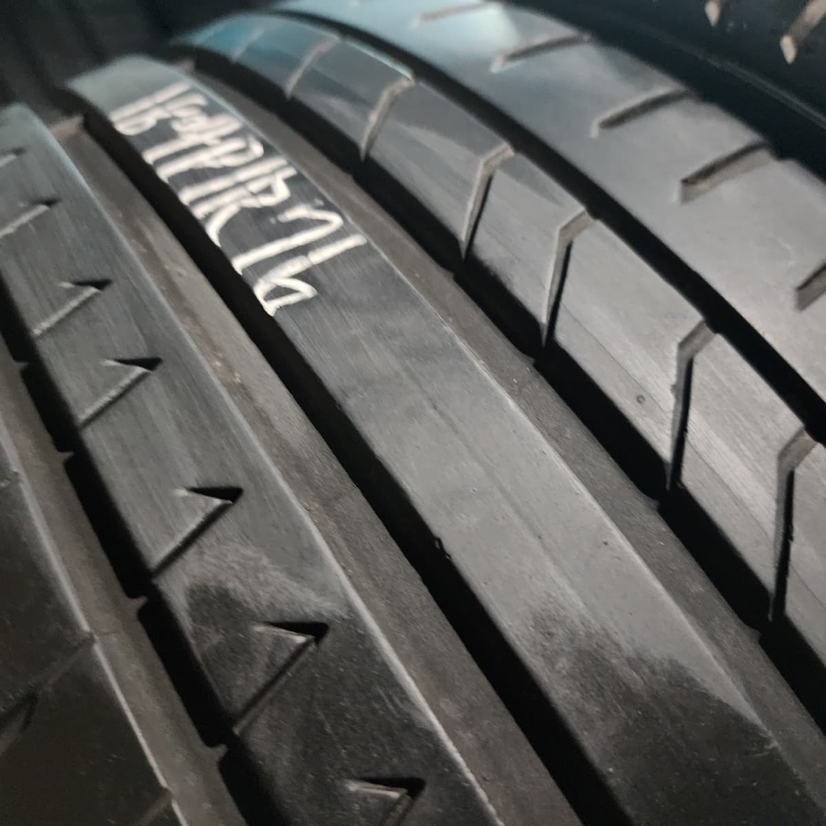 PIRELLI DRAGON 225/45/18 外匯落地胎