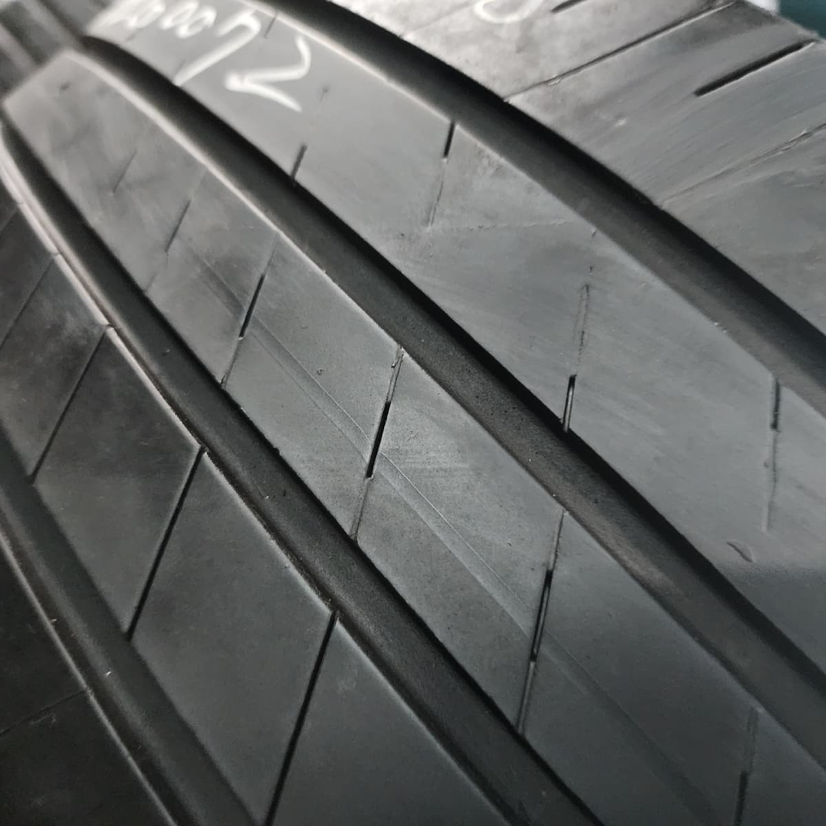 GOODYEAR GRIP 215/50/18 外匯落地胎