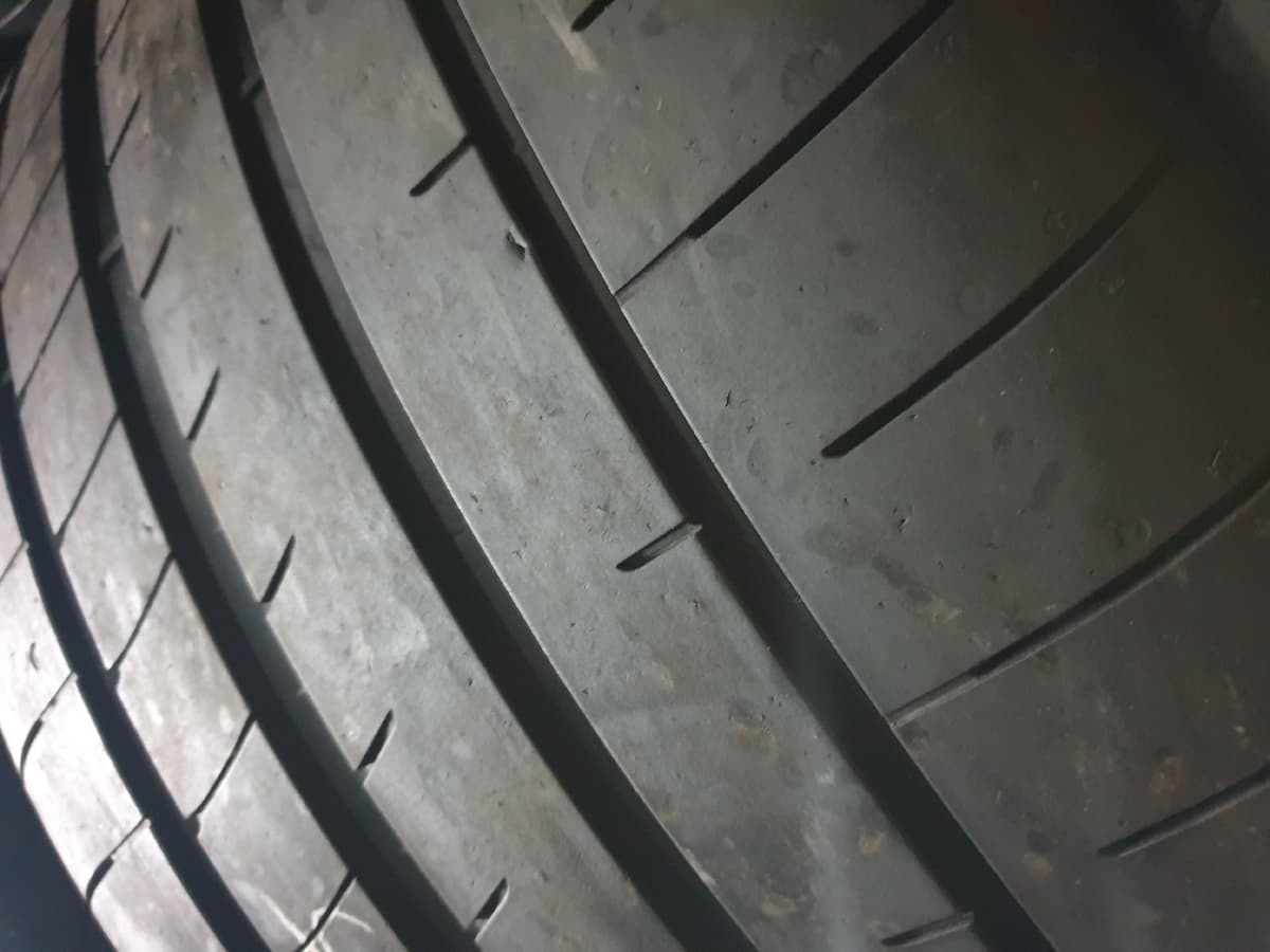 GOODYEAR F1A3 305/30/21 外匯落地胎