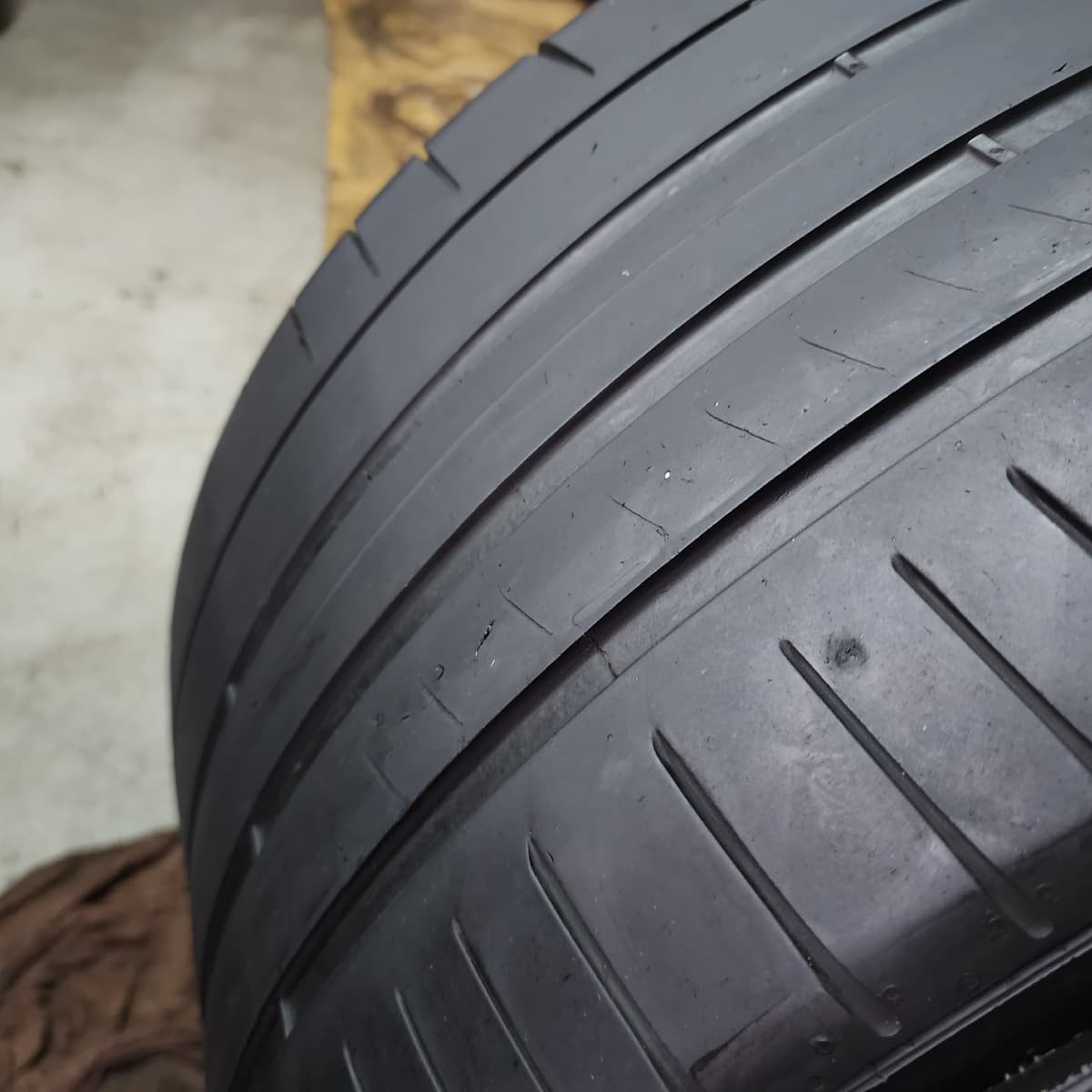 PIRELLI PZ4 315/30/21 外匯落地胎